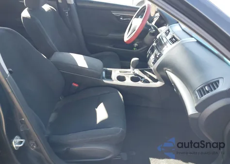 2014 Nissan Altima 2.5 S z USA, uszkodzony, nr VIN 1N4AL3AP1EN222264